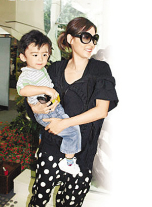 张柏芝和儿子