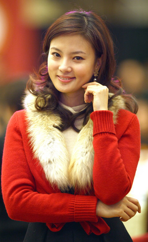 刘芳菲争议丽人感情低调 月入两万挥金如土(图)