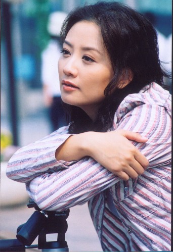 不挑角色不要报酬不怕困难苏丽抹不去的军绿色