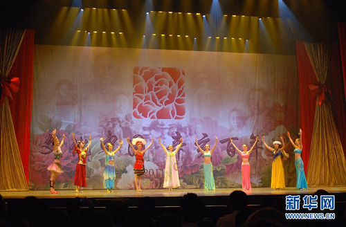 “文化中国・辛亥百年”北美艺术团在温哥华首演