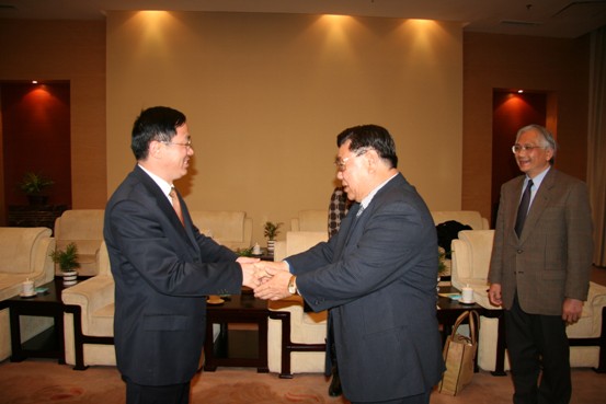 美国华人工商协进会会长访安徽合肥开展学术交流