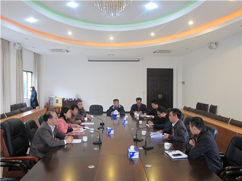 广东省阳江市侨联干部职工赴岗美华侨农场调研