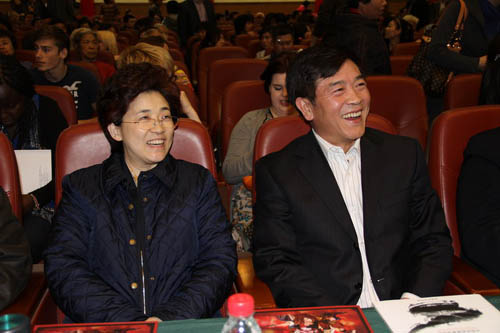 ���Ȱ�����˾˾��ɽ�����м���³�Ļ�������