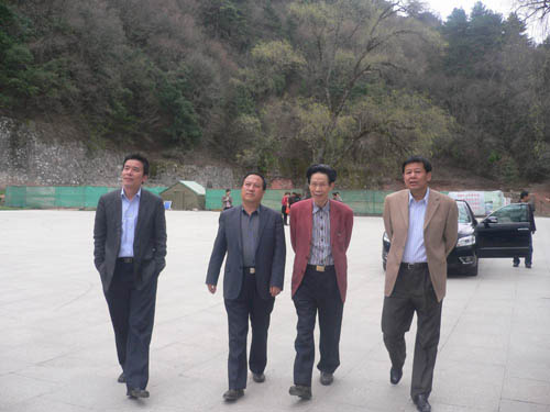 ������Ŀ���仧������ˮ�н������ϰ�������