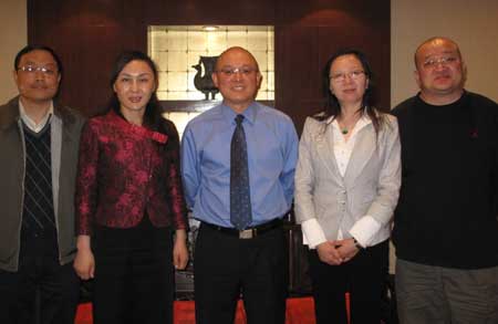 山西太原侨联主席会见旅美华侨交流城市规划