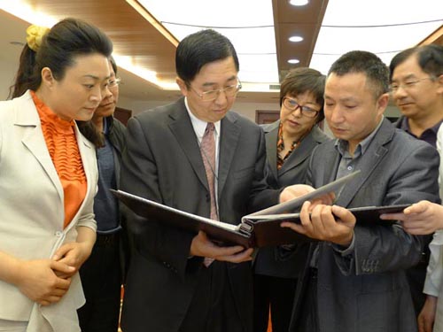 中国侨联:将努力使北川中学成为一流学校