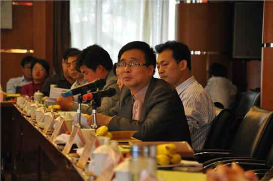 江苏省侨政工作座谈会在南京召开