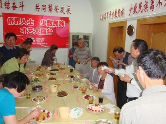 上海宝山区庙行镇开展侨界人士“才艺大擂台”
