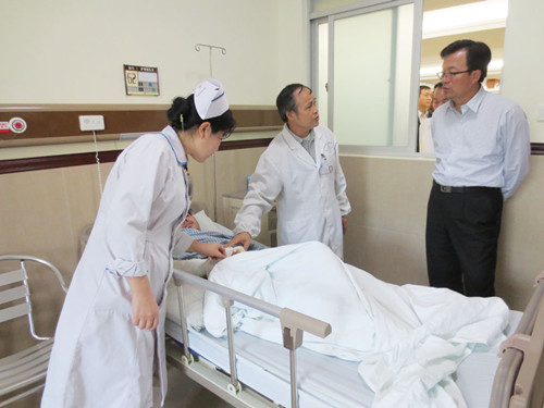 中国侨联副主席李卓彬率调研组到广东调研
