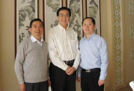 山东潍坊市外侨办主任看望印尼侨领冀加强交流