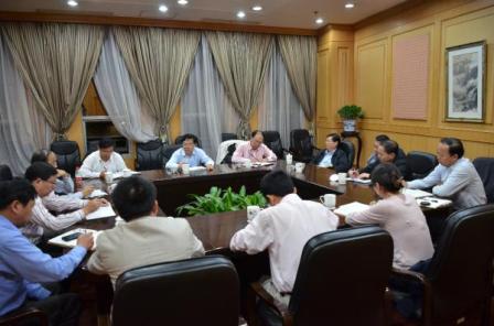 上海浦东新区召开“五侨”座谈会