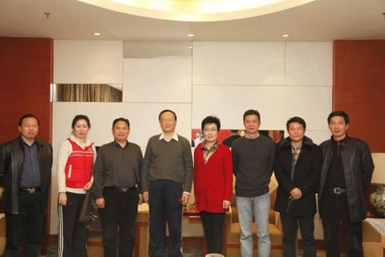 重庆外侨办组团赴苏州考察冀加强两地交流合作