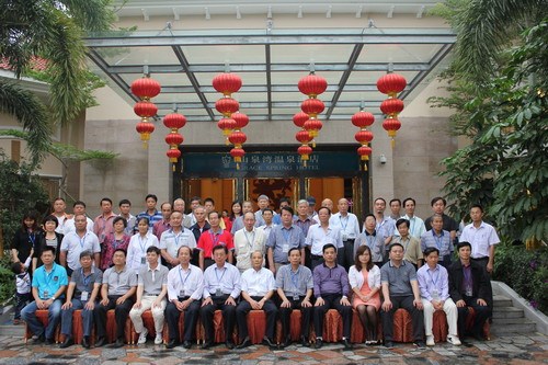 广东省恩平市组织海外侨胞座谈推介投资环境