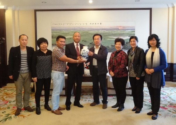 江西省政协副主席刘礼祖在南昌会见匈牙利侨领