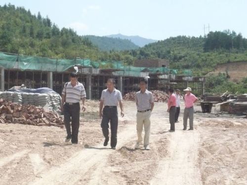 江西九江市侨联组织赴基层开展帮扶主题活动