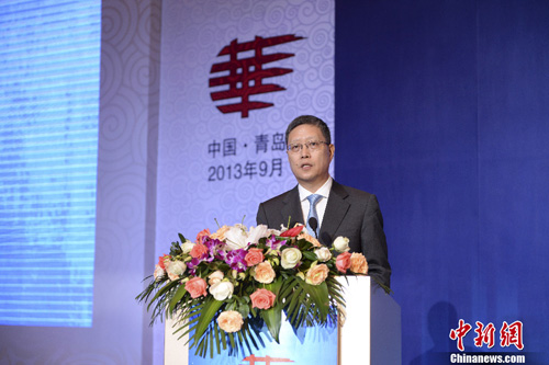 何亚非冀华文媒体为文化交流搭建对话平台