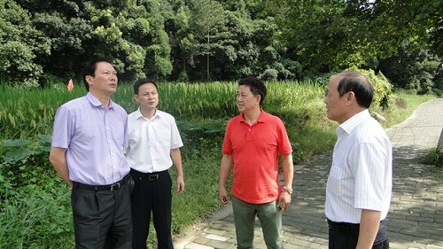 浙江温州侨联主席调研归国华侨老人公寓建设情况