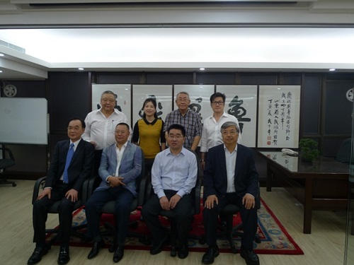 山东省侨联秘书长率团访问香港、澳门华人社团