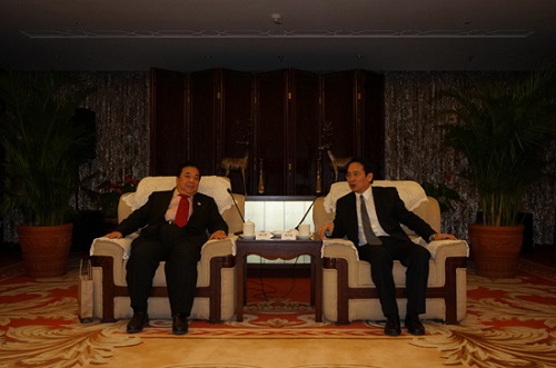 谭天星会见菲律宾侨领访华团冀加强交流合作