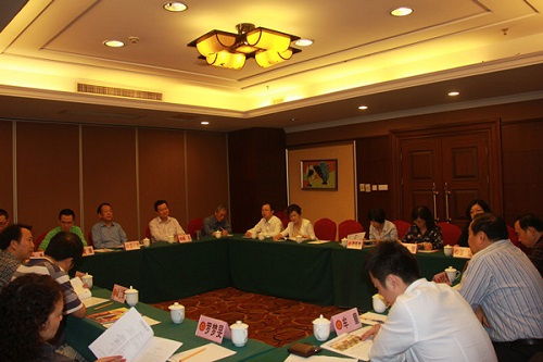 重庆市侨联考察团拜会福建省侨联交流侨务工作