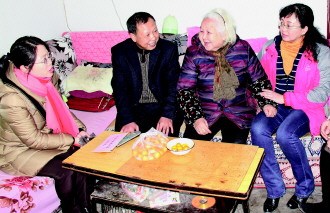 中国侨联“送温暖献爱心”团组到贵州多城市慰问